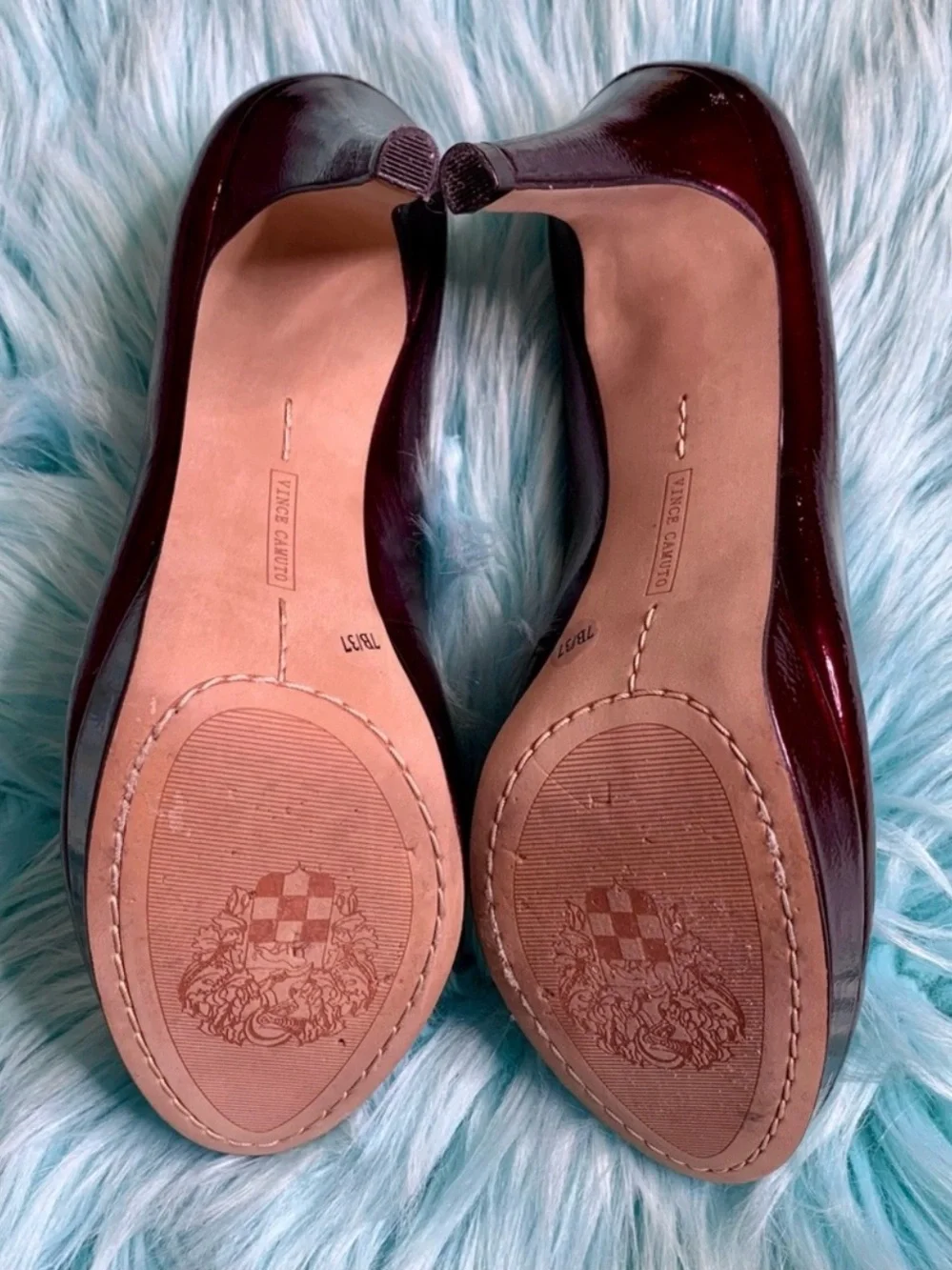 Vince Camuto Patent Leather Dark Red Vintage Heels Women’s 7 Low Platform